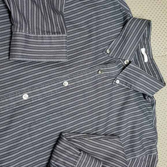 Casual or Dress Button-down long-sleeve Mens Shirt - Picture 5 of 6